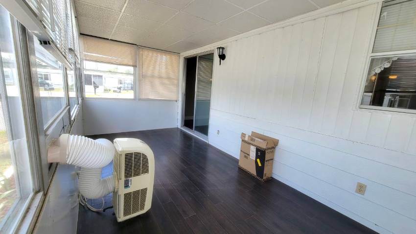 164 Valencia Dr. a Winter, FL Mobile or Manufactured Home for Sale